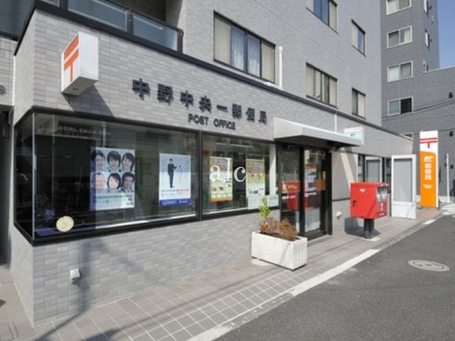 スカイコート新宿第7の周辺