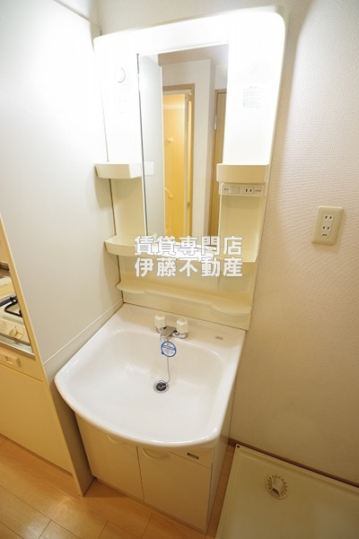 ITOH弐番館の独立洗面台