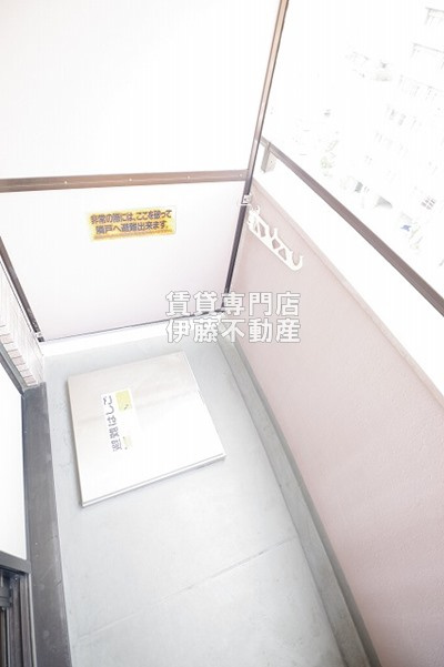 ITOH弐番館のバルコニー
