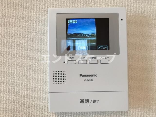 サニーヴィラのセキュリティ|カメラ付インターホン
高崎、前橋のお部屋探しはエンドスケープまで！お客様の理想お聞かせ下さい♪