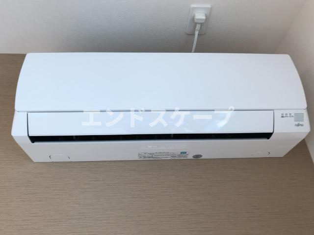 サニーヴィラの設備|エアコン
高崎、前橋のお部屋探しはエンドスケープまで！お客様の理想お聞かせ下さい♪