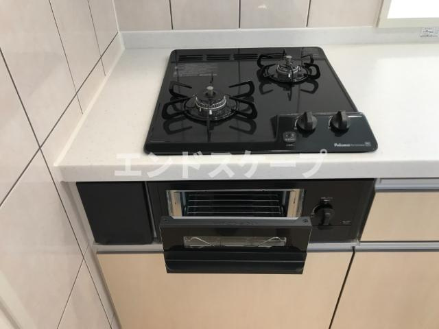 サニーヴィラのキッチン|グリル付コンロ
高崎、前橋のお部屋探しはエンドスケープまで！お客様の理想お聞かせ下さい♪