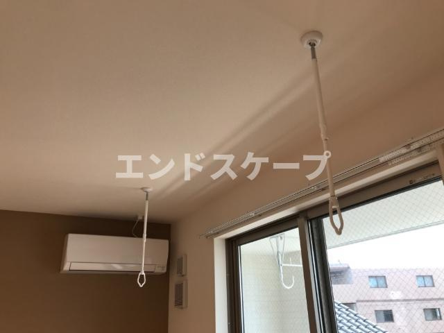 サニーヴィラの設備|室内物干
高崎、前橋のお部屋探しはエンドスケープまで！お客様の理想お聞かせ下さい♪
