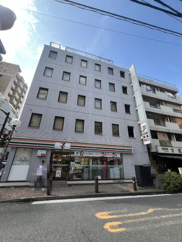 KTTビルの外観