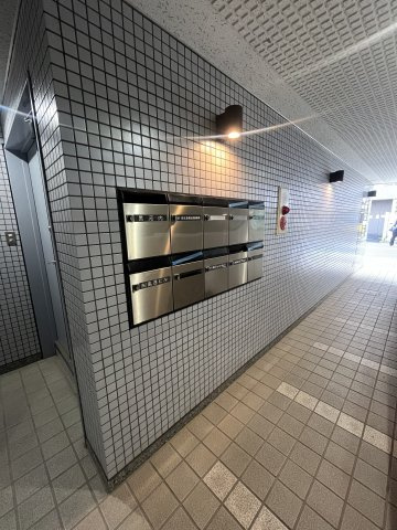 KTTビルのその他
