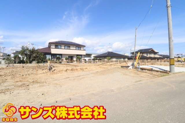 郡山市富田西６丁目　　　2号棟　　富田小学校、富田中学区の外観|南西側から見た外観♪