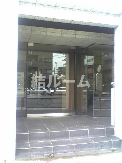 練馬区谷原１丁目の賃貸マンションのエントランス