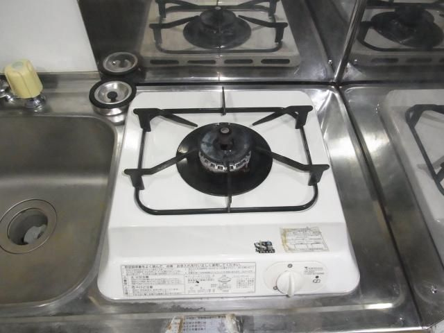 豊島区千早４丁目のアパートのキッチン