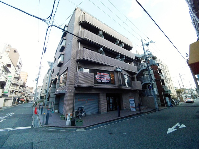 ドゥヴェル甲南の外観