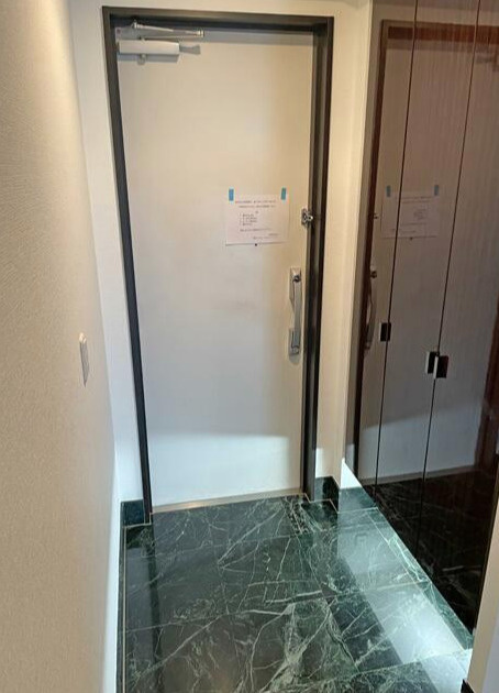 ワールドシティタワーズの玄関