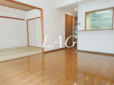 【居間・リビング】 | ヴィーエクレール | 洋室のお部屋です。