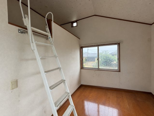 野田市上花輪　中古戸建　平成20年築の玄関|シューズ収納も豊富です