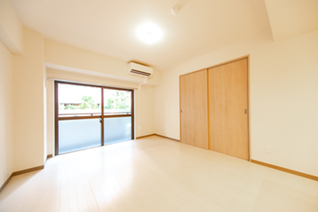 築地ＭＫハウスの居間・リビング|※写真は同タイプ住戸です。