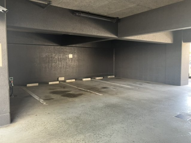 第6協和ビルの駐車場