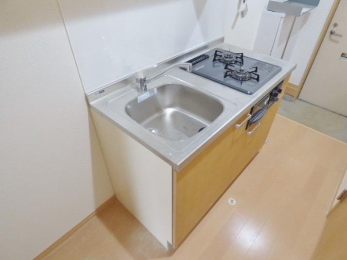 川口市前川３丁目のアパートのキッチン
