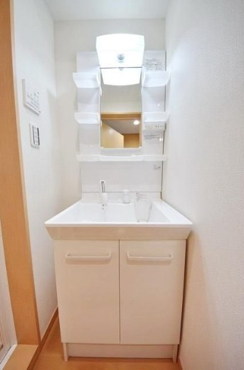 川口市前川３丁目のアパートの洗面所