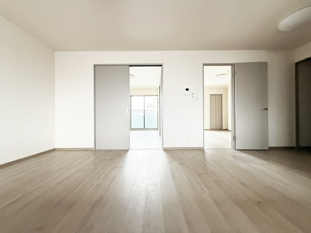 フジ・マンションの居間・リビング