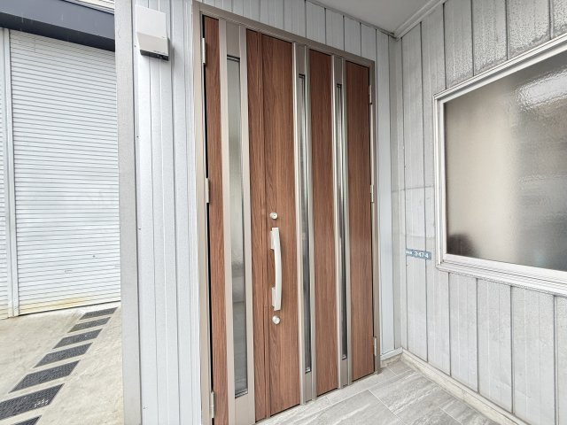 フジ・マンションのエントランス