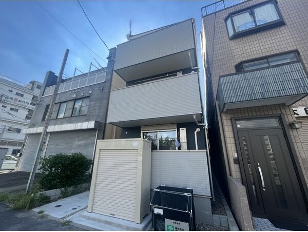 リーブルファイン三条のロビー