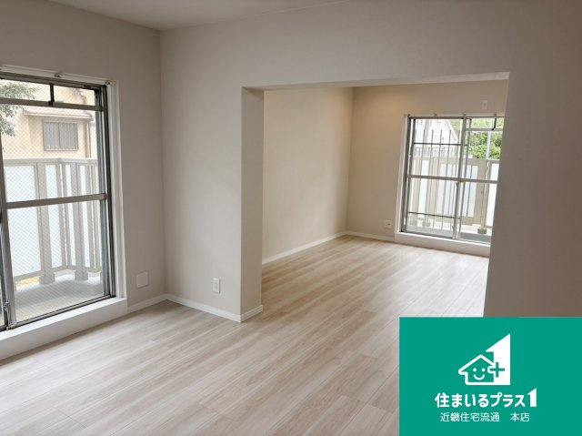 オリーブハイツ枚方長尾五号棟■中古マンションの居間・リビング