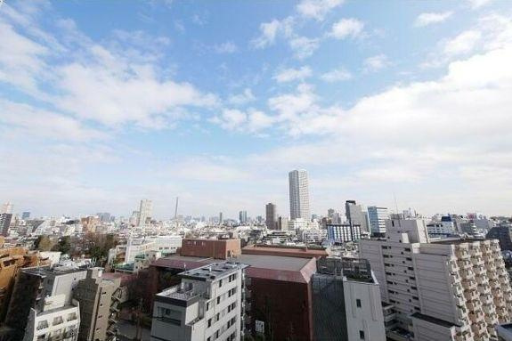 コンフォリア新宿イーストサイドタワーの展望