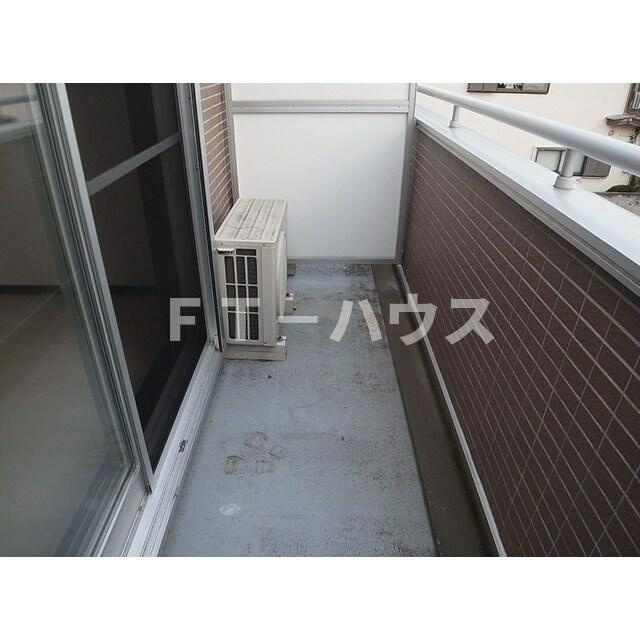 グランシャルム勝田台のバルコニー