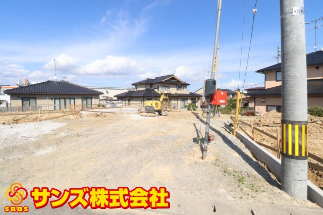 郡山市富田西６丁目　　　5号棟　　富田小学校、富田中学区の外観|南西側から見た外観♪