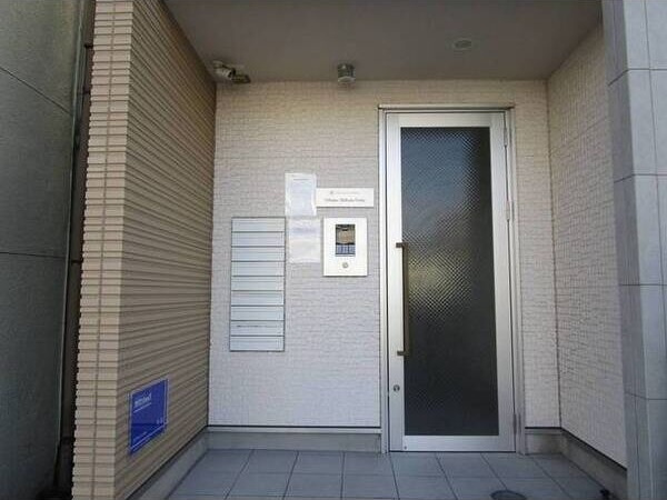 アルバーノ柴田Ferioのエントランス