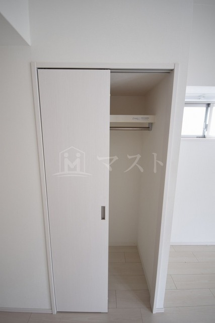 エス・キュート西天満の収納