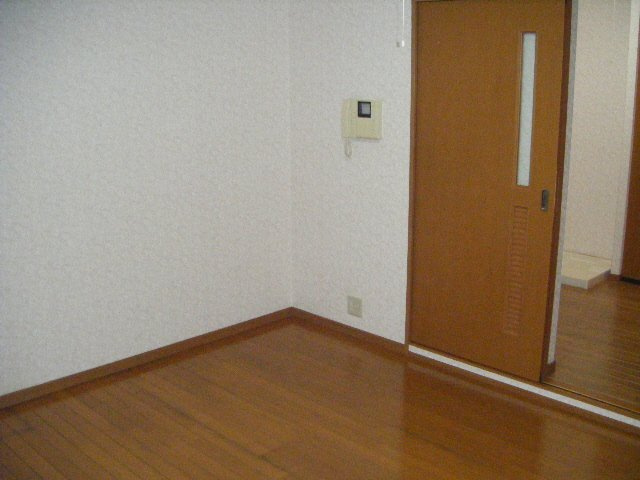 Ｕ－ＨＯＵＳＥ船橋本町のセキュリティ|モニタ付きインタフォンあります