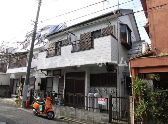 上原アパートの外観