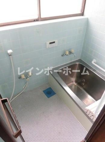上原アパートの浴室