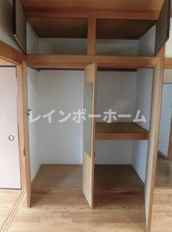 上原アパートの収納