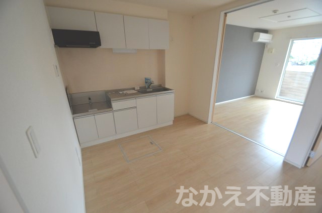 【居間・リビング】 | こちらの居間で趣味の時間をお楽しみください