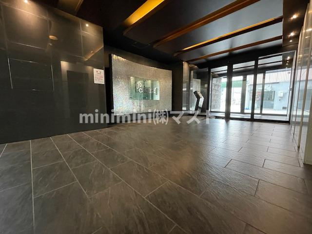 プレサンス松屋町駅前デュオのロビー