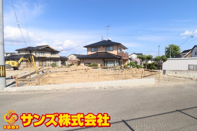 郡山市富田西６丁目　　　6号棟　　富田小学校、富田中学区の外観|西側から見た外観