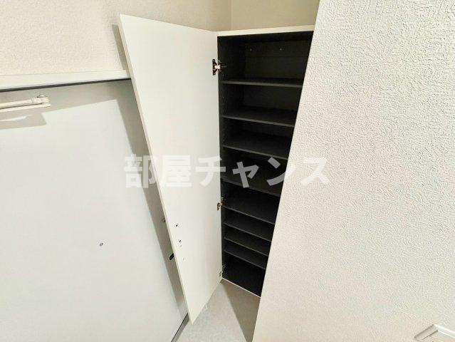 ルミエールM平安通の収納
