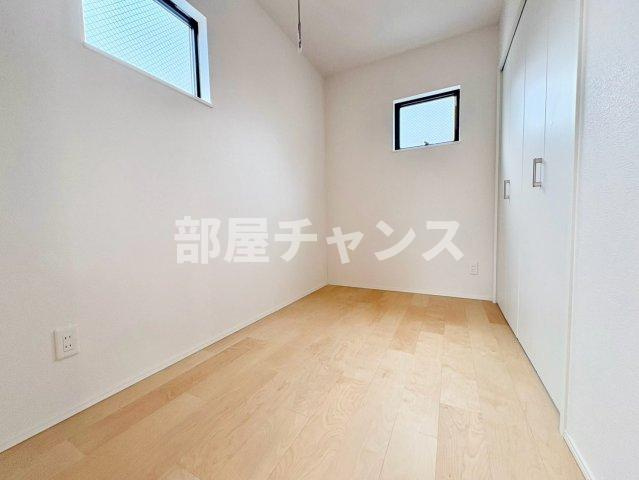 ルミエールM平安通の寝室