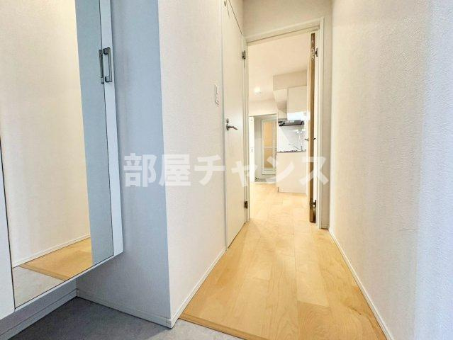 ルミエールM平安通の玄関