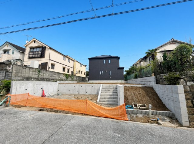 神戸市北区緑町　第2期　新築一戸建ての外観|現在建築中！落ち着いた街並みで新生活を始めることが出来そう！周辺の物件も併せてご紹介させて頂きます！