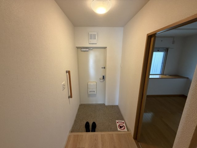 【玄関】 | アルビス五月ヶ丘114号棟