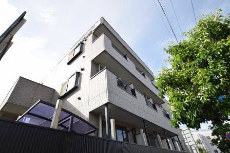 レオ五番館の外観|キレイなマンションです