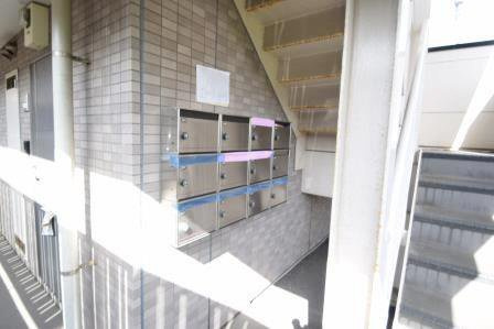 レオ五番館のその他共用部分|集合ポストあります