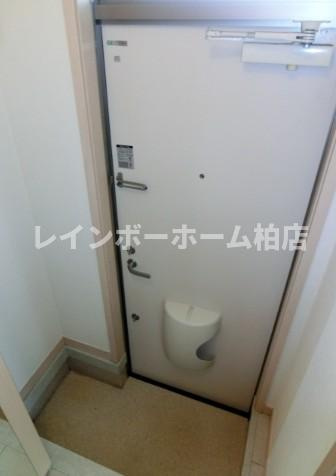 特典：仲介手数料が50％OFFです‼の玄関|落ち着いた玄関です