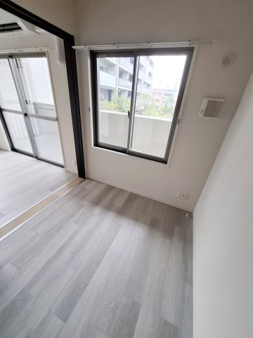 PINO甲東園の洋室