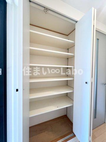 エンクレスト天神南Ⅲの玄関|同建物別部屋参考写真