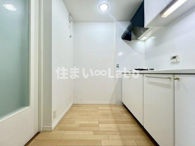 エンクレスト天神南Ⅲのキッチン|同建物別部屋参考写真