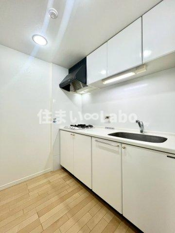 エンクレスト天神南Ⅲのキッチン|同建物別部屋参考写真