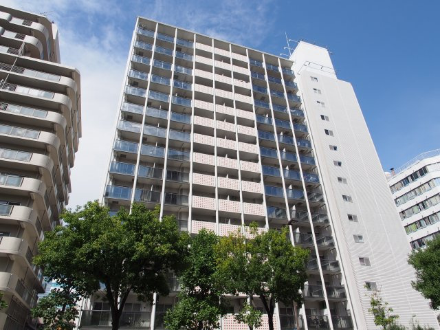 ＺＥＵＳ西梅田プレミアムの外観