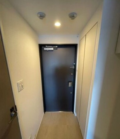 パークアクシス板橋本町ステーションゲートの玄関